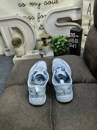 Salomon Gray White Mesh And Synthetic Overlay Upper Sculpted Wavy Midsole Lifestyle Sneakers