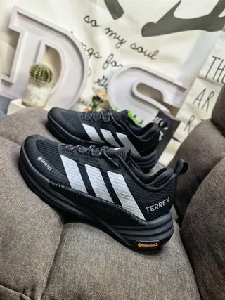 Adidas TERREX Black White Silhouette GORE-TEX Waterproofing Running Shoes