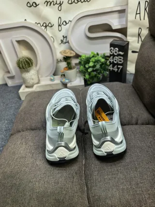 Salomon Gray Beige Mesh And Synthetic Overlay Upper Asymmetric Lacing System Running Shoes