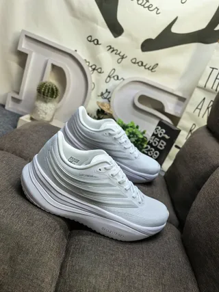 Adidas Dreamstrike White Running Shoes