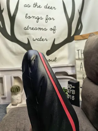 Light Gray and Blue Sculpted Foam Slip-On Slippers