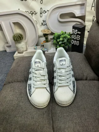 Stussy Beige Navy Low-Top Cupsole Lifestyle Sneakers