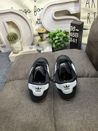 Adidas White Gray Low-Top Quilted Toe Cap Sneakers