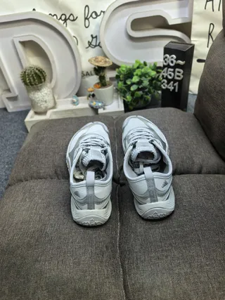 Salomon Gray White Mesh And Synthetic Overlay Upper Sculpted Wavy Midsole Lifestyle Sneakers