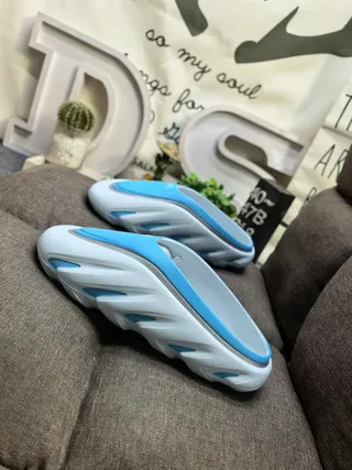 Light Gray and Blue Sculpted Foam Slip-On Slippers