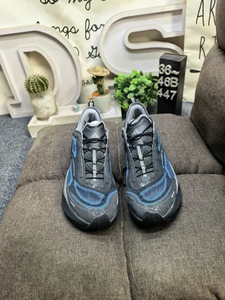 Salomon Gray Beige Mesh And Synthetic Overlay Upper Asymmetric Lacing System Running Shoes