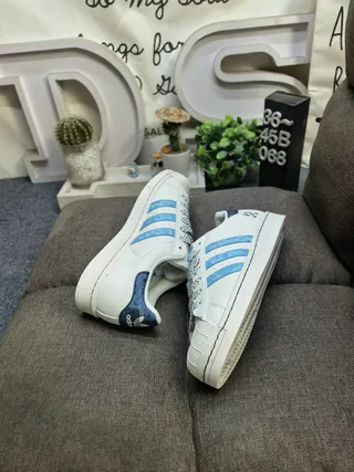 Stussy Beige Navy Low-Top Cupsole Lifestyle Sneakers