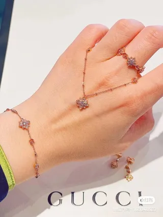Gucci Gold Transparent Rose Chain Interlocking G Charms Necklace