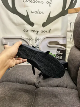 Black Leather-Like Upper Perforated Vamp Mary Jane Shoes