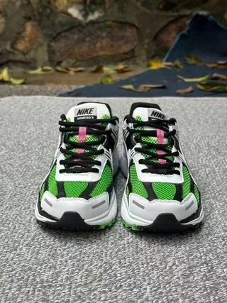 Nike Zoom Vomero 5 Lime Green Black Running Shoes