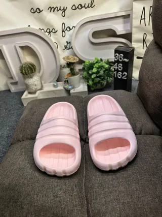 Pink Molded Foam Ribbed Strap Backless Slippers