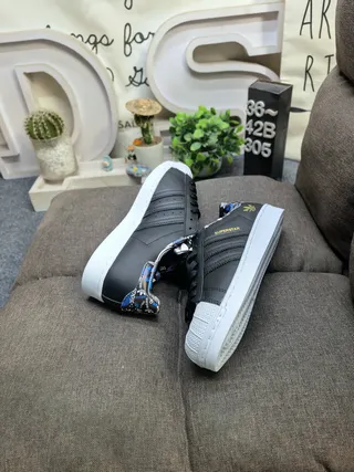 Adidas Superstar Black Gold Shell-Toe Three Stripes Lifestyle Sneakers