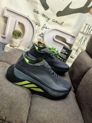 Adidas Hyperboost Gray Yellow Engineered Mesh Upper Sculpted Midsole Running Shoes