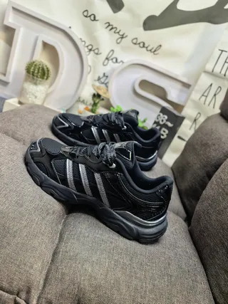 Adidas Gray Black Retro Runner Silhouette Mesh And Synthetic Overlays Chunky Sneakers