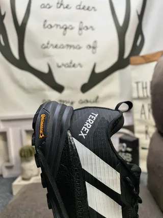 Adidas TERREX Black White Silhouette GORE-TEX Waterproofing Running Shoes