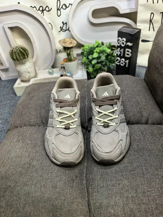 Adidas Gray Black Retro Runner Silhouette Mesh And Synthetic Overlays Chunky Sneakers