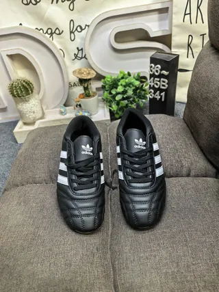 Adidas White Gray Low-Top Quilted Toe Cap Sneakers