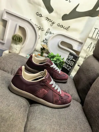 Maison Margiela Black Glossy Patent Leather Stitched Panel Construction Lifestyle Sneakers