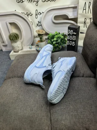 Adidas Lifestyle Sneaker Light Blue and White Mesh Low-Top Sneakers