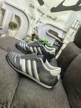 Adidas Silver Beige Laceless Velcro Closure Quilted Toe Cap Indoor Soccer Shoes