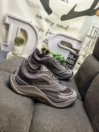 Salomon Gray Beige Mesh And Synthetic Overlay Upper Asymmetric Lacing System Running Shoes