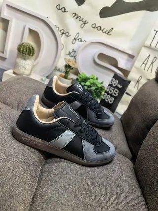 Adidas Black Gray Low-Top Leather-Suede Hybrid Upper Lifestyle Sneakers
