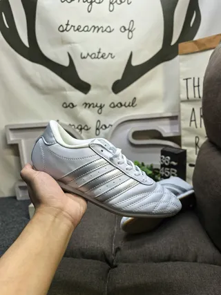 Adidas White Gray Low-Top Quilted Toe Cap Sneakers