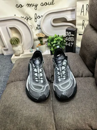 Salomon Gray Beige Mesh And Synthetic Overlay Upper Asymmetric Lacing System Running Shoes