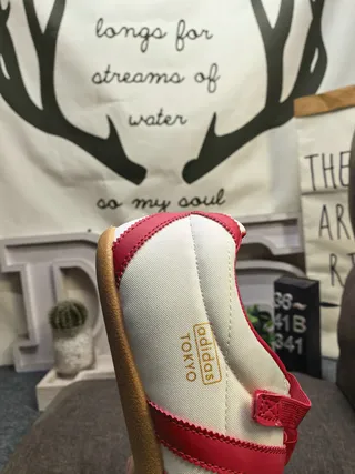 Adidas Tokyo Laceless White and Red Lifestyle Sneakers