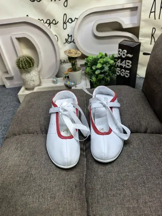 White Red Leather-Like Upper Contrast Piping Mary Jane Shoes