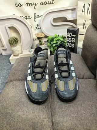 Adidas Army Green Black Layered Midsole Padded Collar Chunky Sneakers