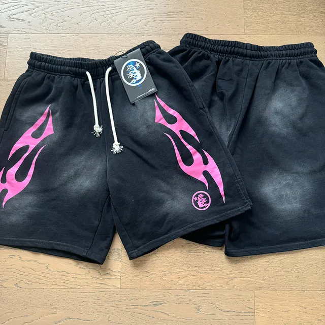 Black Gradient Flame Graphic Drawstring Waist Shorts