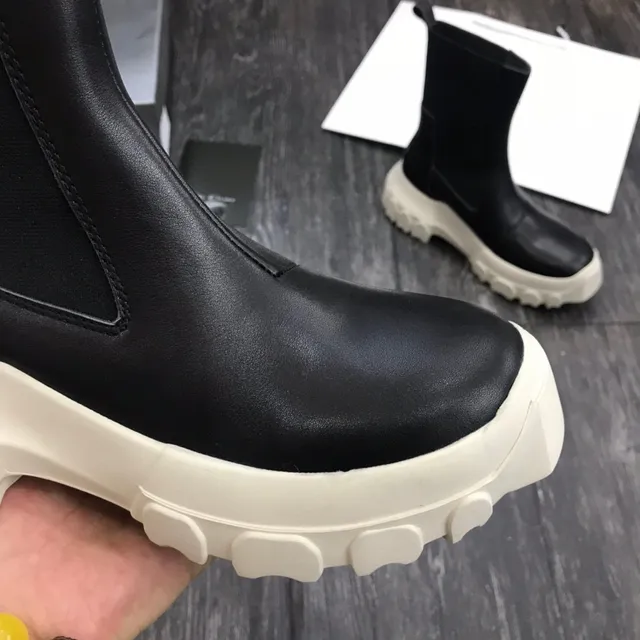 Black Beige Leather Upper Elastic Side Panels Chelsea Boots