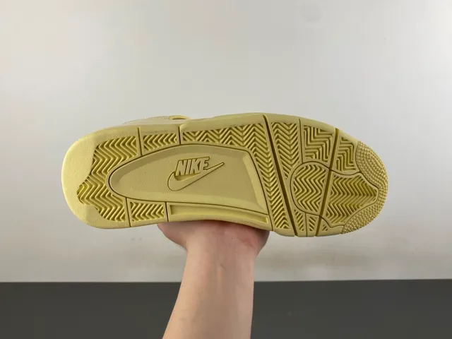 Air Jordan 4 Monochromatic Yellow Basketball Shoes