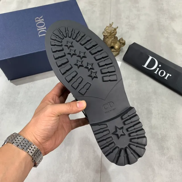 Dior Black Wingtip Patent And Textured Leather Brogue