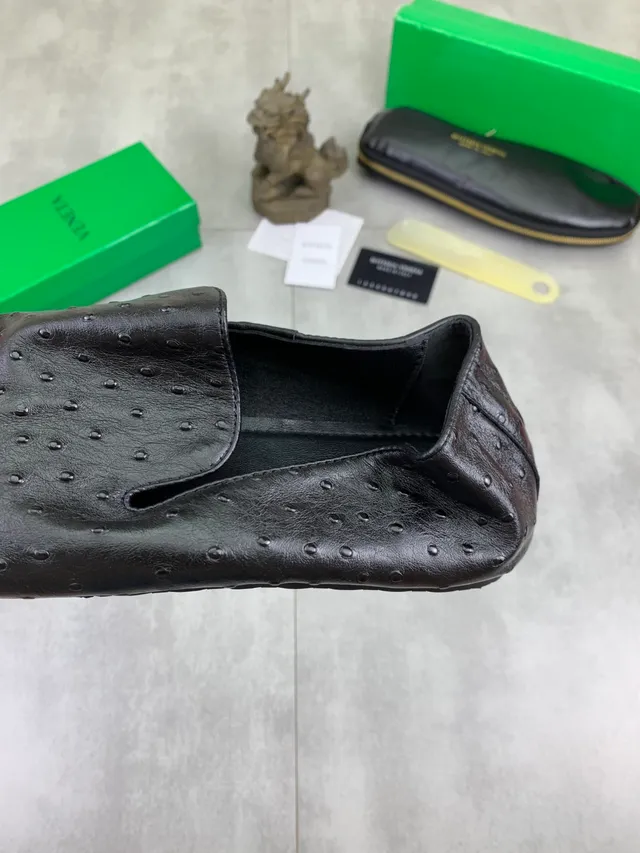 Bottega Veneta Black Ostrich-Embossed Leather Folded Vamp Loafer