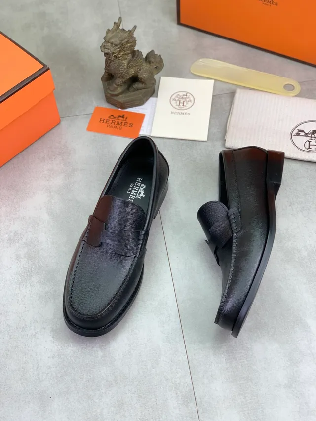 Hermès Oran Black Textured Leather H-Strap Loafers