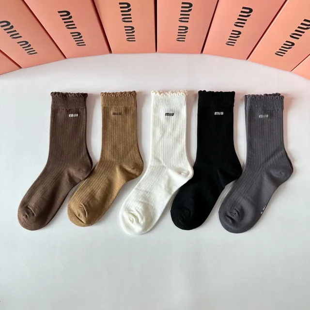 Miu Miu Ribbed Knit Logo Socks