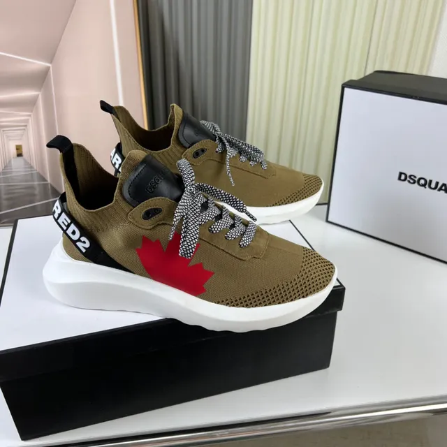 Dsquared2 Beige Red Knit Sock-Fit Upper Maple Leaf Graphic Lifestyle Sneakers