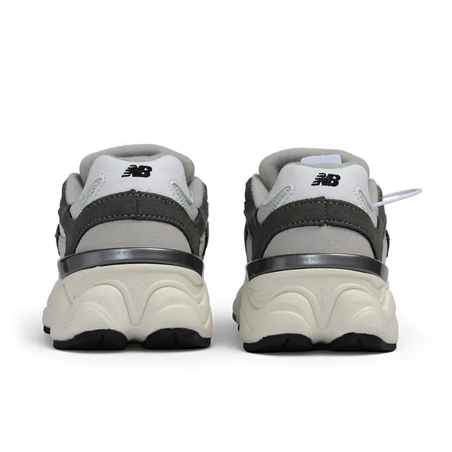 New Balance 9060 Pink Mauve Chunky Sneakers