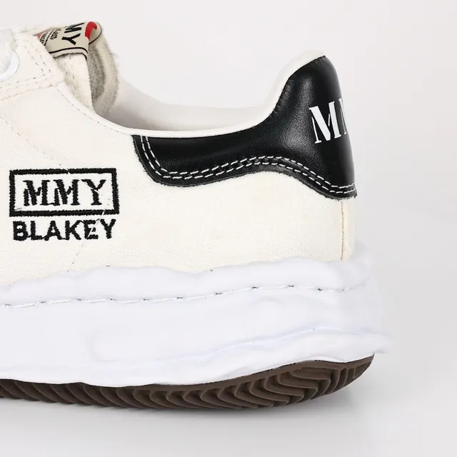 MMY White Black Canvas Upper Sculpted Midsole Sneakers