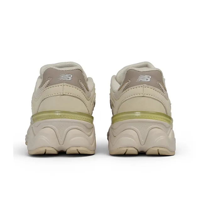 New Balance 9060 Pink Mauve Chunky Sneakers