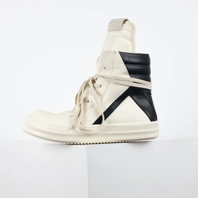Rick Owens Geobasket Off-White and Black Lifestyle Sneakers