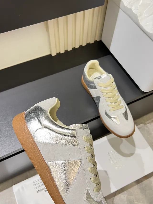 Maison Margiela White Multicolor Low-Top Leather Upper Lifestyle Sneakers