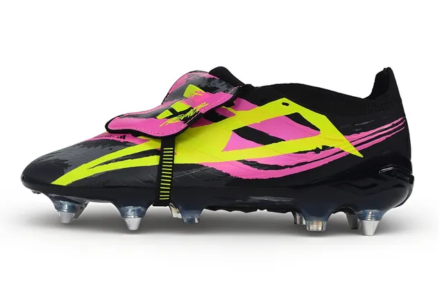 Puma Black Pink Low-Cut Knit Upper Asymmetrical Strap Closure Firm-Ground Soccer Shoes