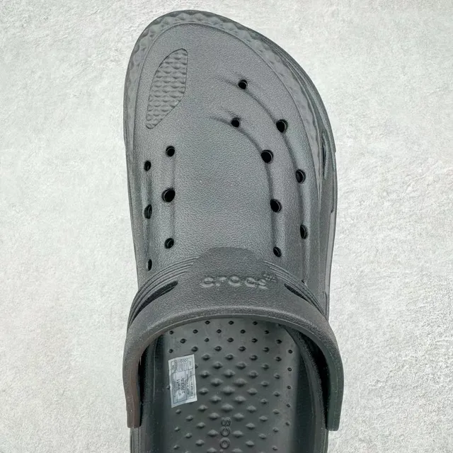 Crocs Echo Clog Black Molded Strap Clog