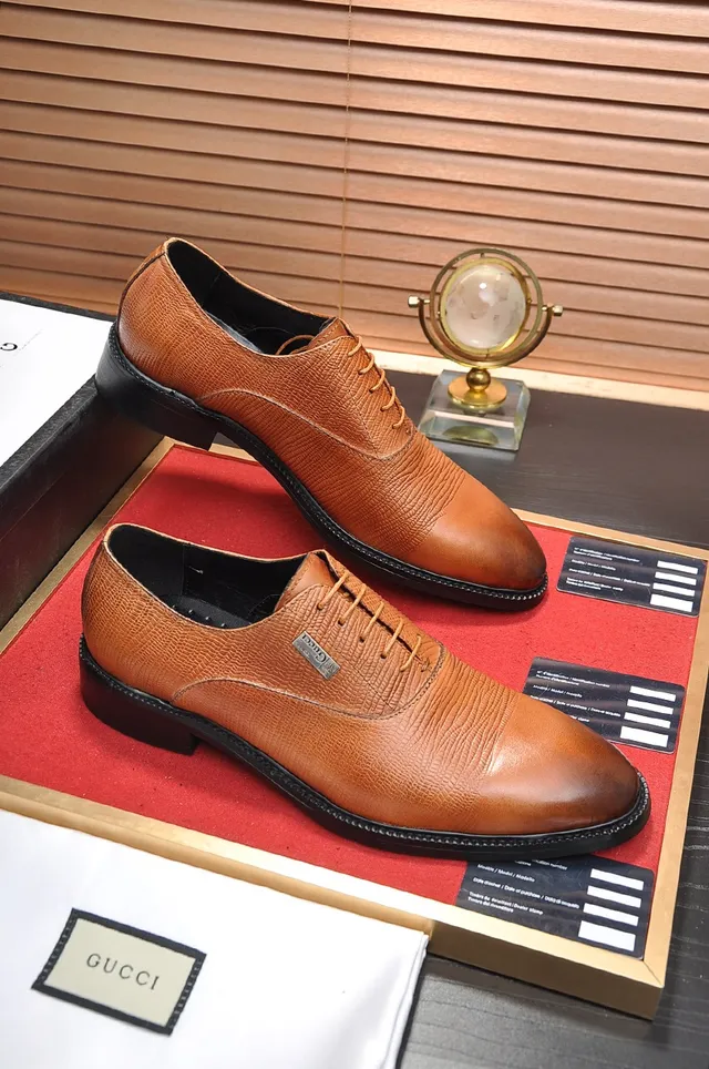 Gucci Cap-Toe Lizard-Textured Leather Oxford Shoes