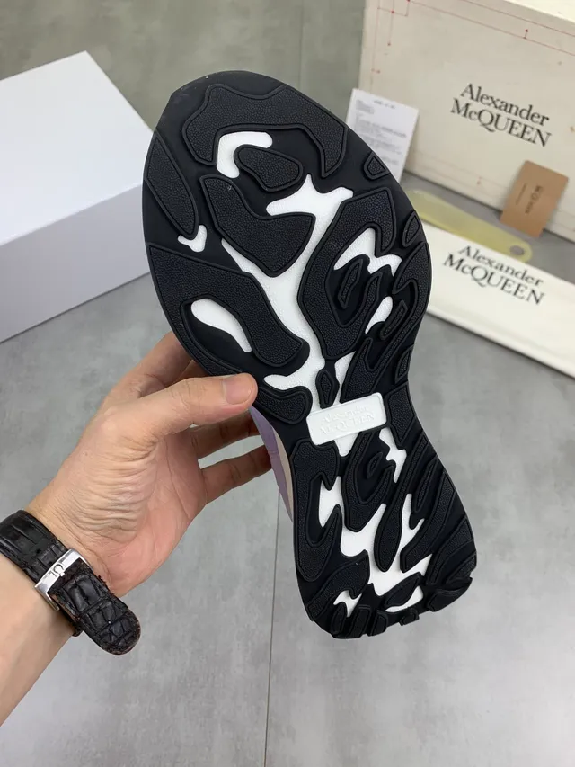 Alexander McQueen Purple Blue Oversized Silhouette Mixed-Material Upper Lifestyle Sneakers