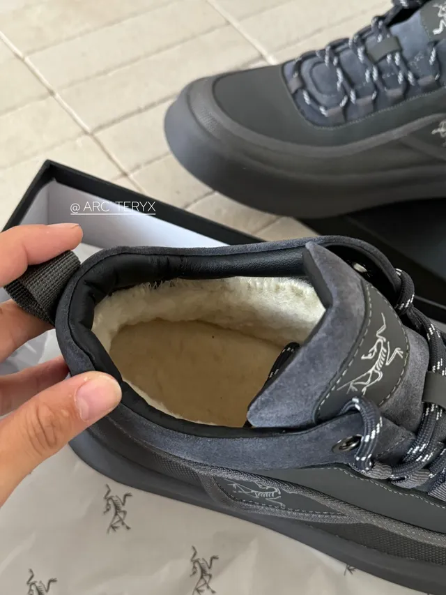 Arc'teryx Black Brown Platform Sole Padded Collar Sneakers