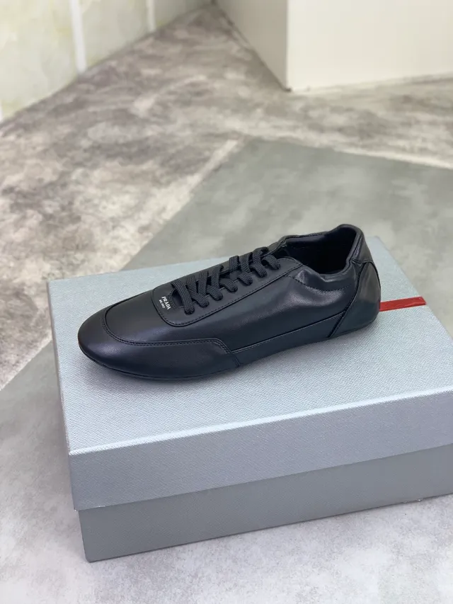 Prada Black Leather Lace-Up Casual Shoe